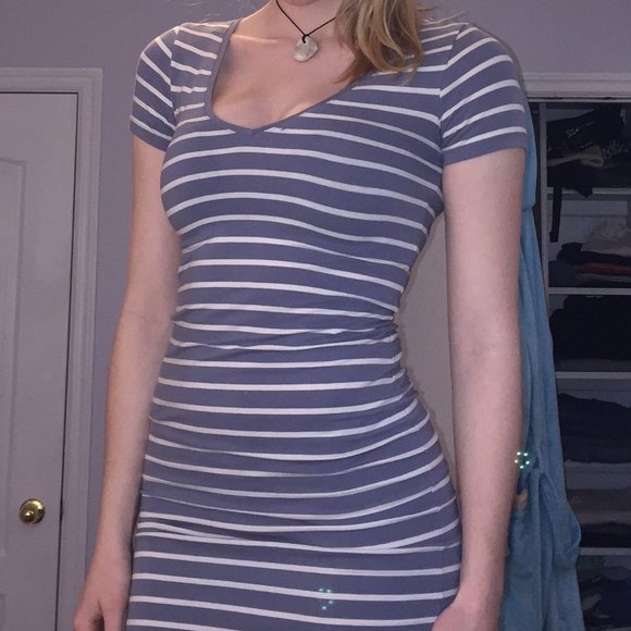 Tight tee dress - Picture 1 of 4